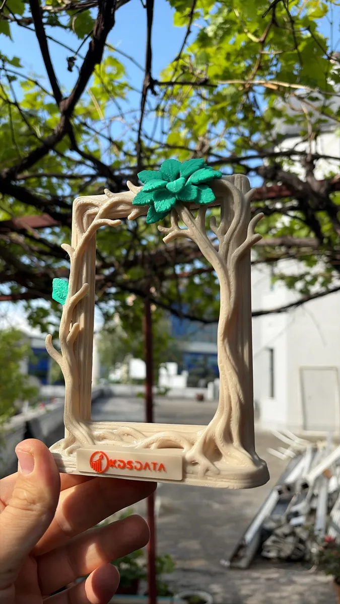 Ağaç dalı motifli 3D baskı ayna çerçevesi