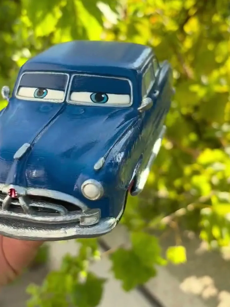 Elde tutulan Doc Hudson araba maketi